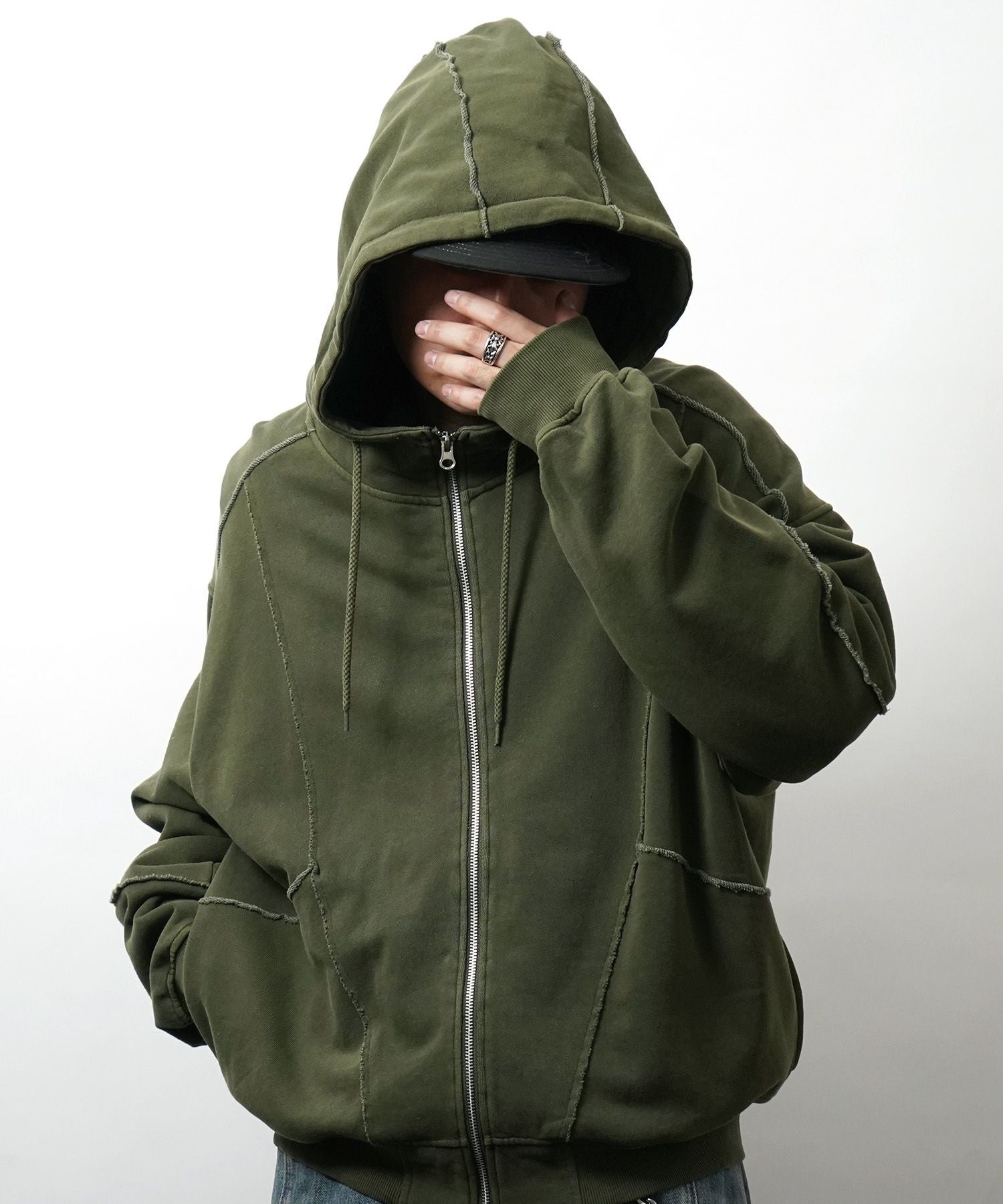 y*i様 BORN TO LOSE プルオーバー　カーキ ILL'S(イルズ)裏毛 カットオフ切り替え ZIPパーカー | SHIFFON公式通販