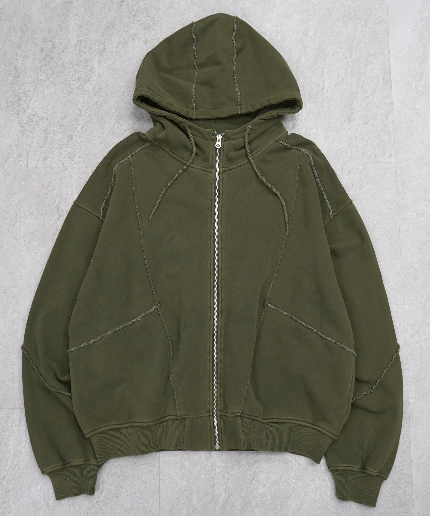 ILL'S(イルズ)裏毛 カットオフ切り替え ZIPパーカー | SHIFFON公式通販