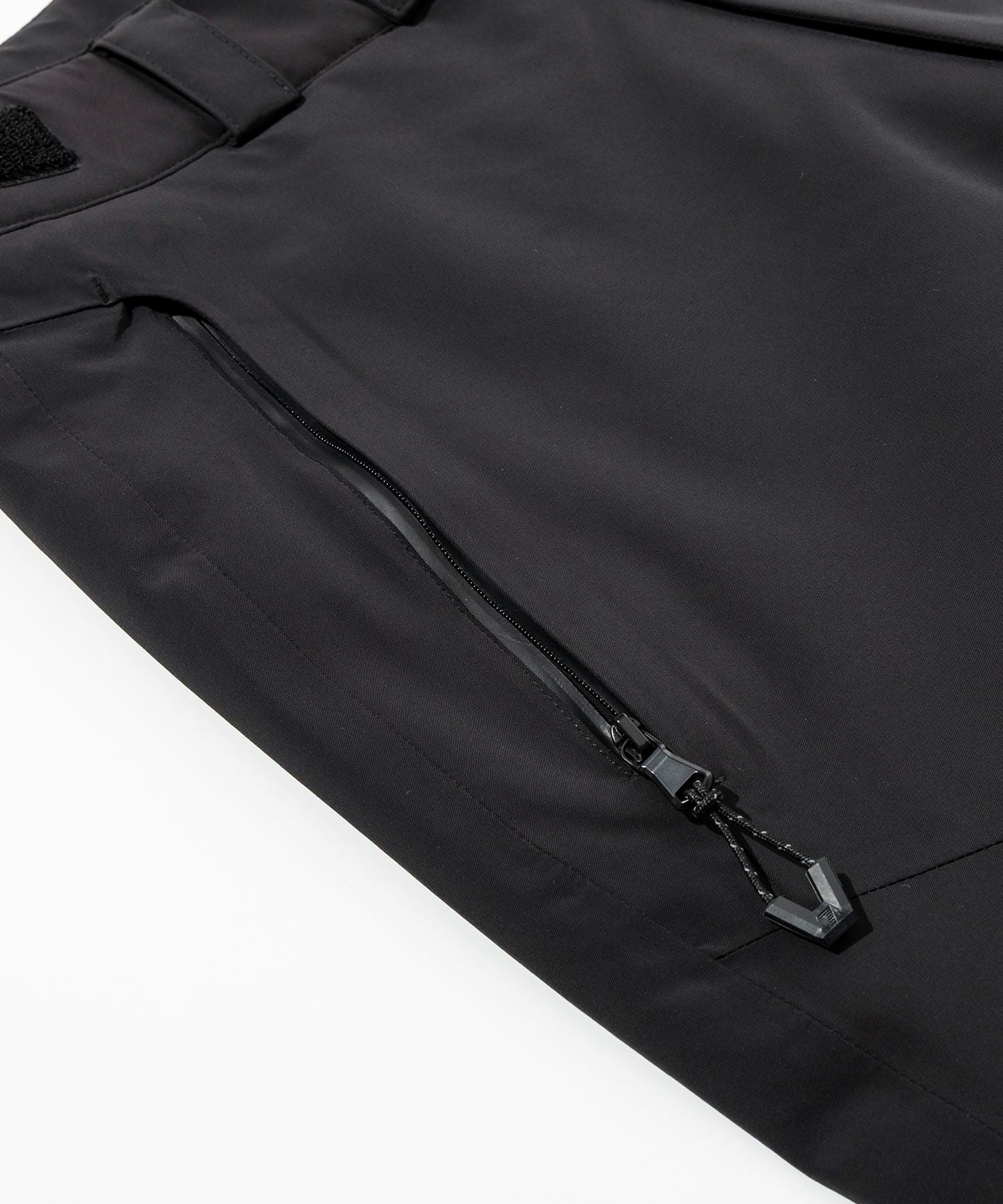 EMPORIO ARMANI EA7(イーエーセブン)テクニカル スキーパンツ CORTINA