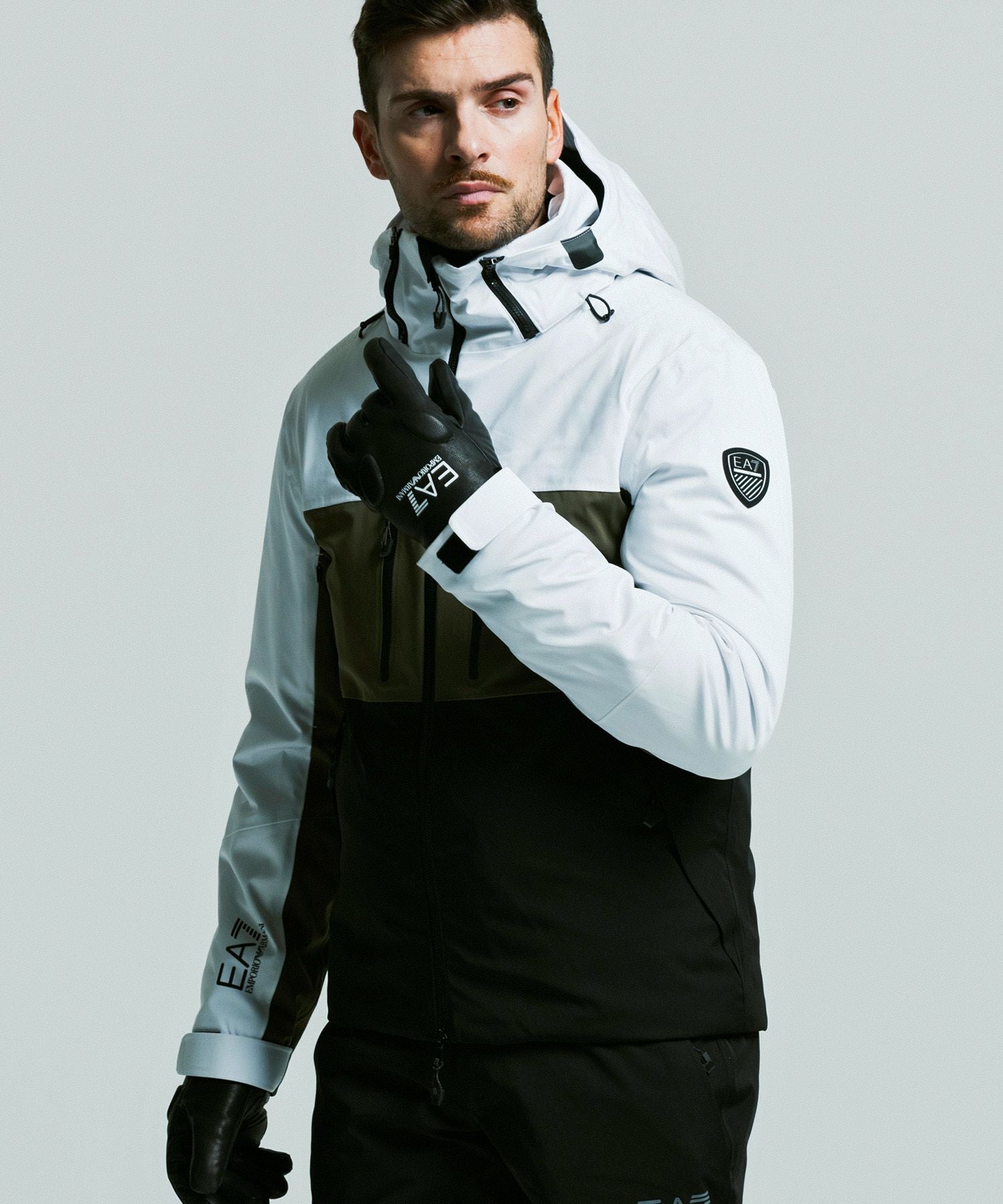 EMPORIO ARMANI EA7(イーエーセブン)テクニカル スキージャケット