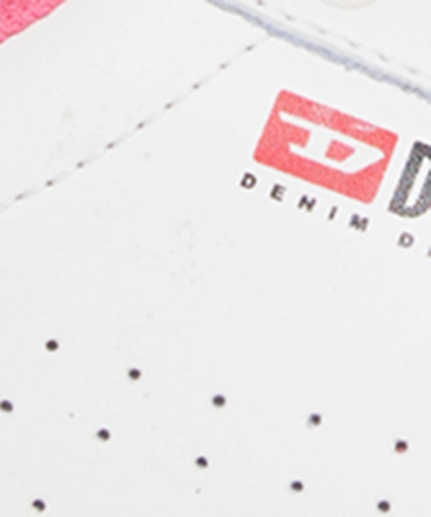 DIESEL(ディーゼル)Kids & Junior ワンポイントブランドロゴスニーカー