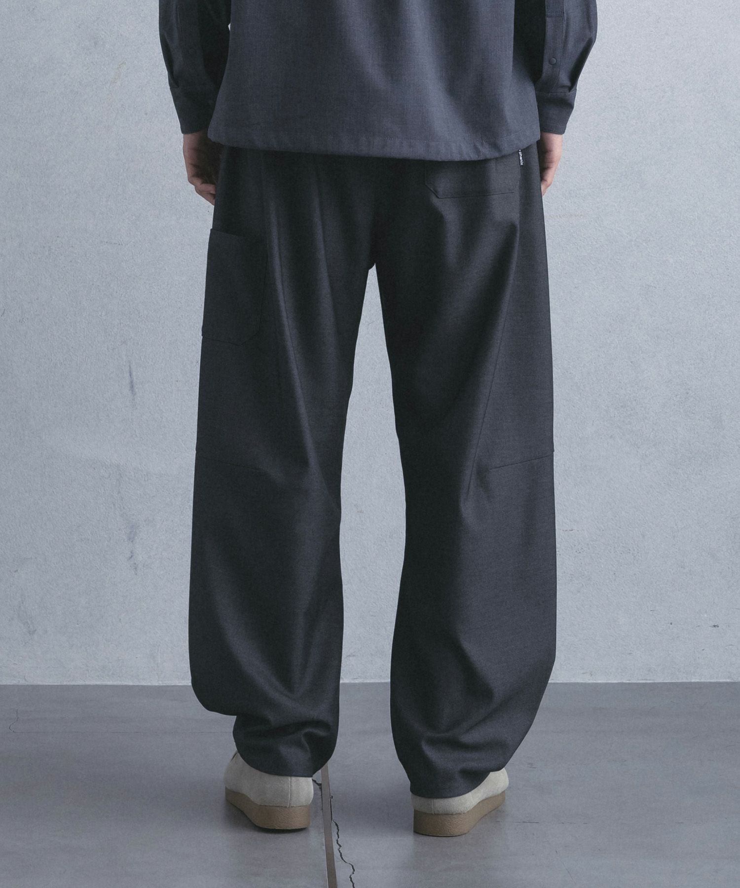 phenix(プラスフェニックス)COCOON SILHOUETTE RELAXED PANTS コクーン