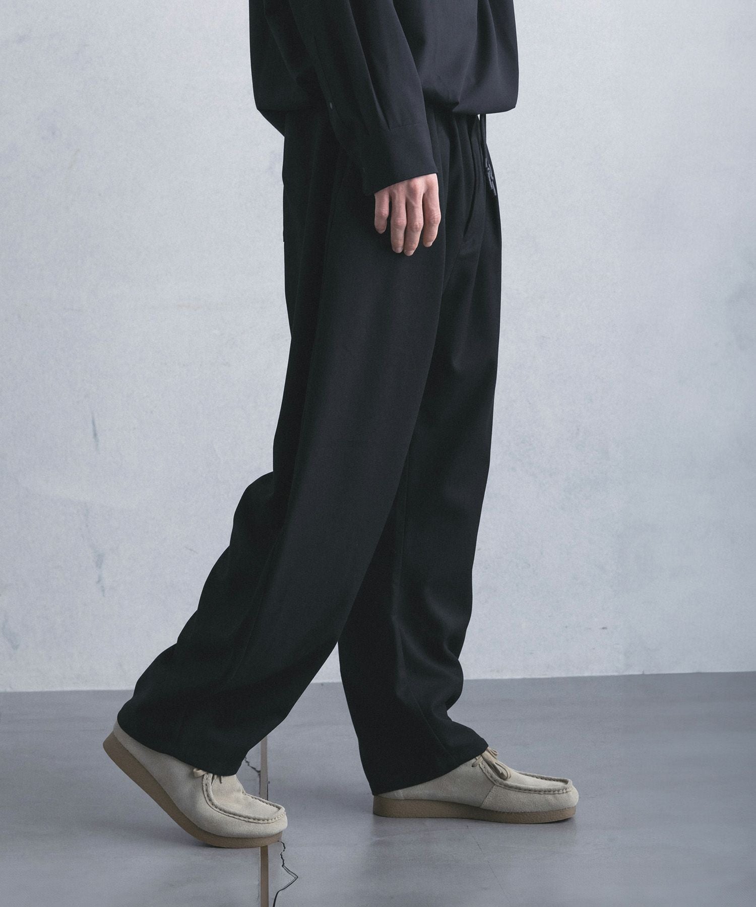 phenix(プラスフェニックス)COCOON SILHOUETTE RELAXED PANTS コクーン