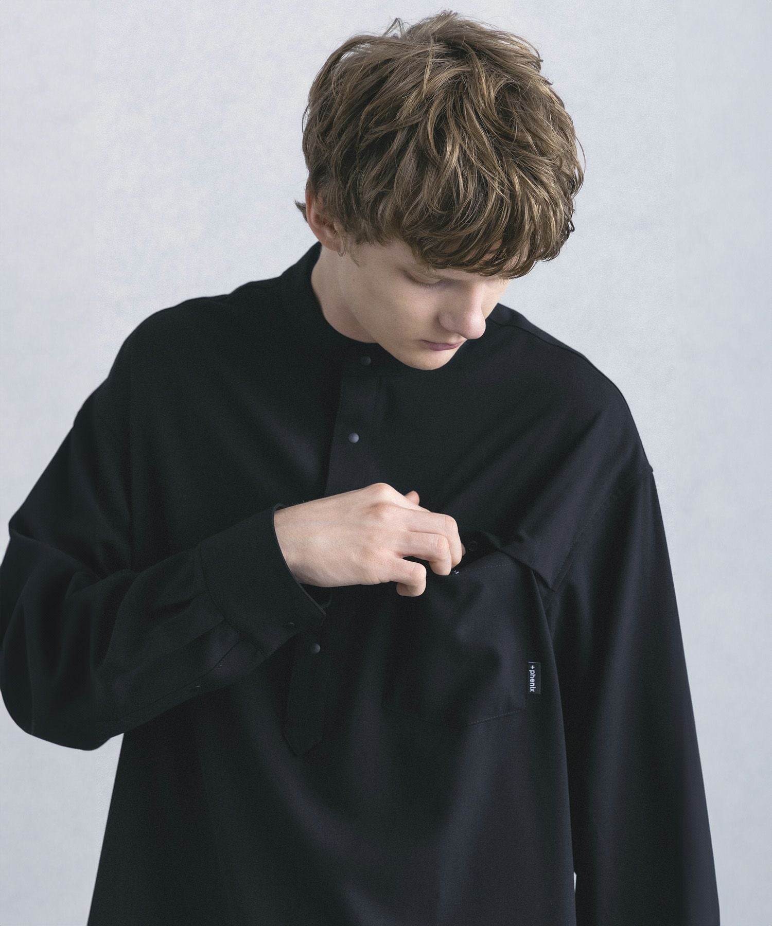 黒服ページ phenix 別注 WINDSTOPPER(R) PRODUCTS BY GORE-TEX LABS スタンド