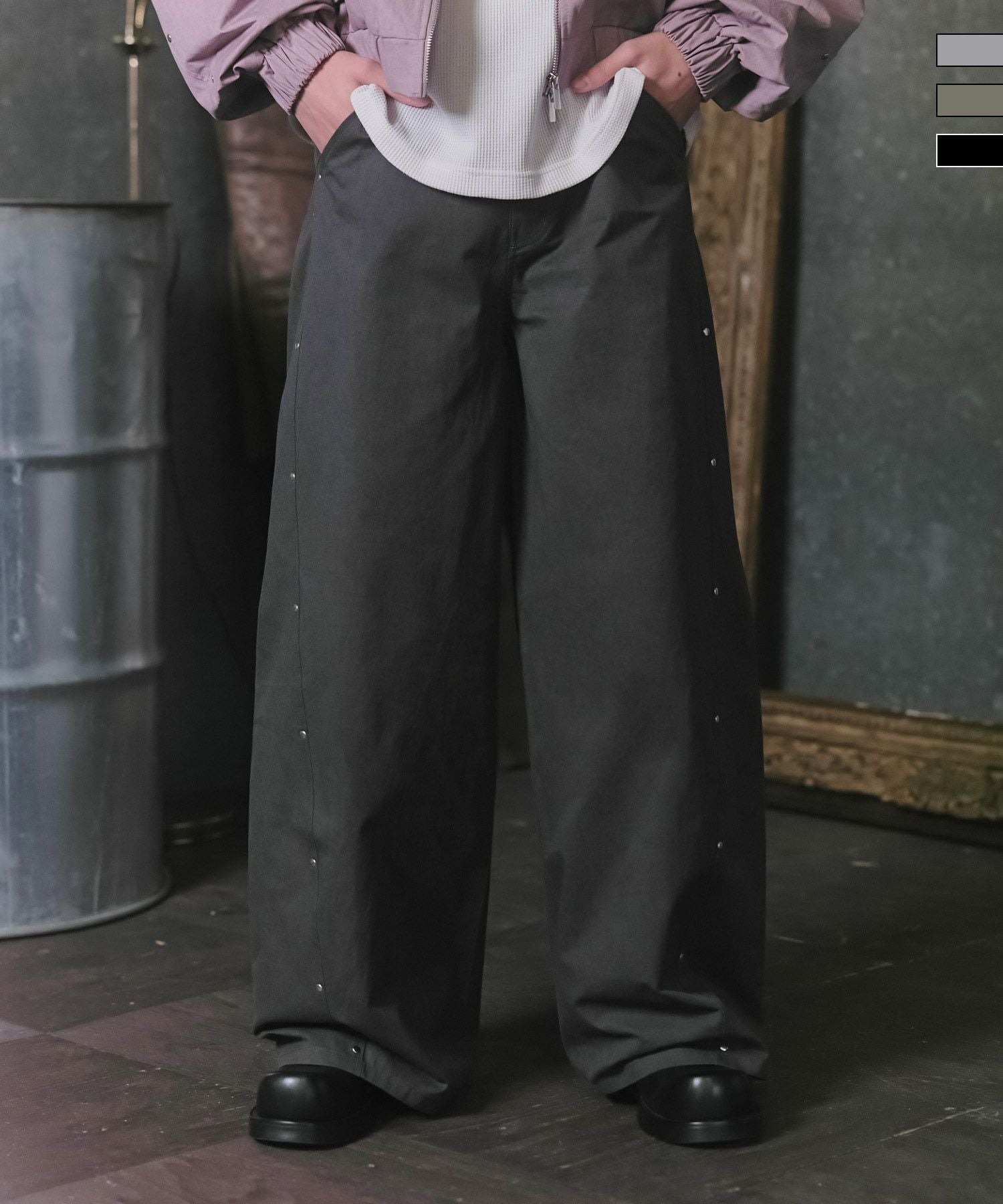Booms品‼️ Confirm(コンファーム)Peach Brushed Studded Pants / ピーチ起毛