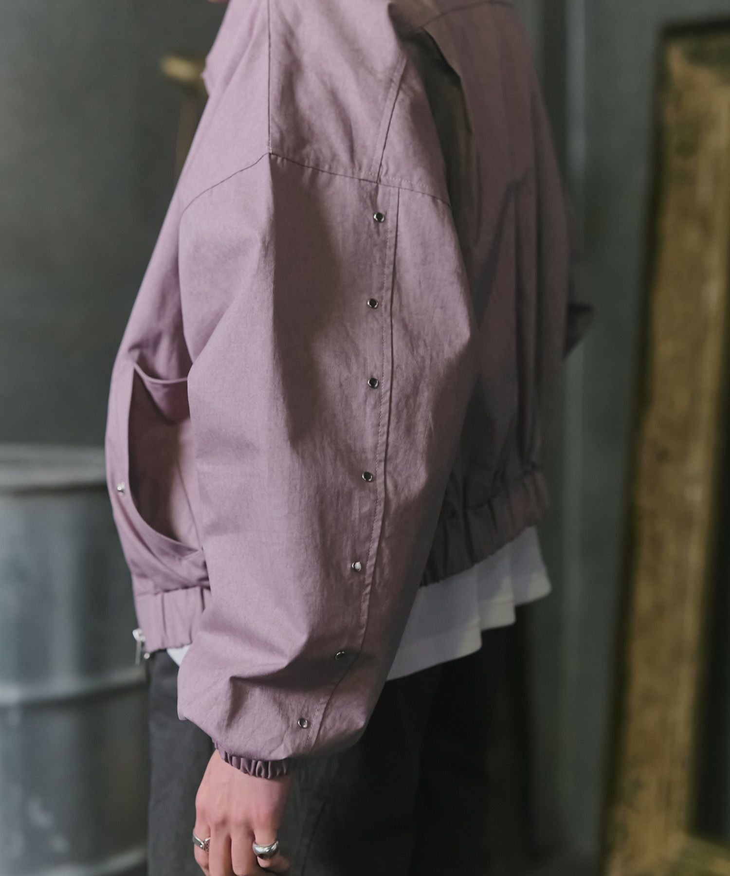 Confirm(コンファーム)Peach Brushed Studded Blouson / ピーチ起毛