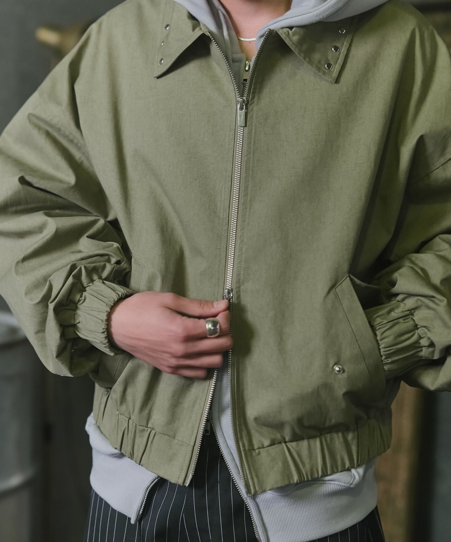 Confirm(コンファーム)Peach Brushed Studded Blouson / ピーチ起毛