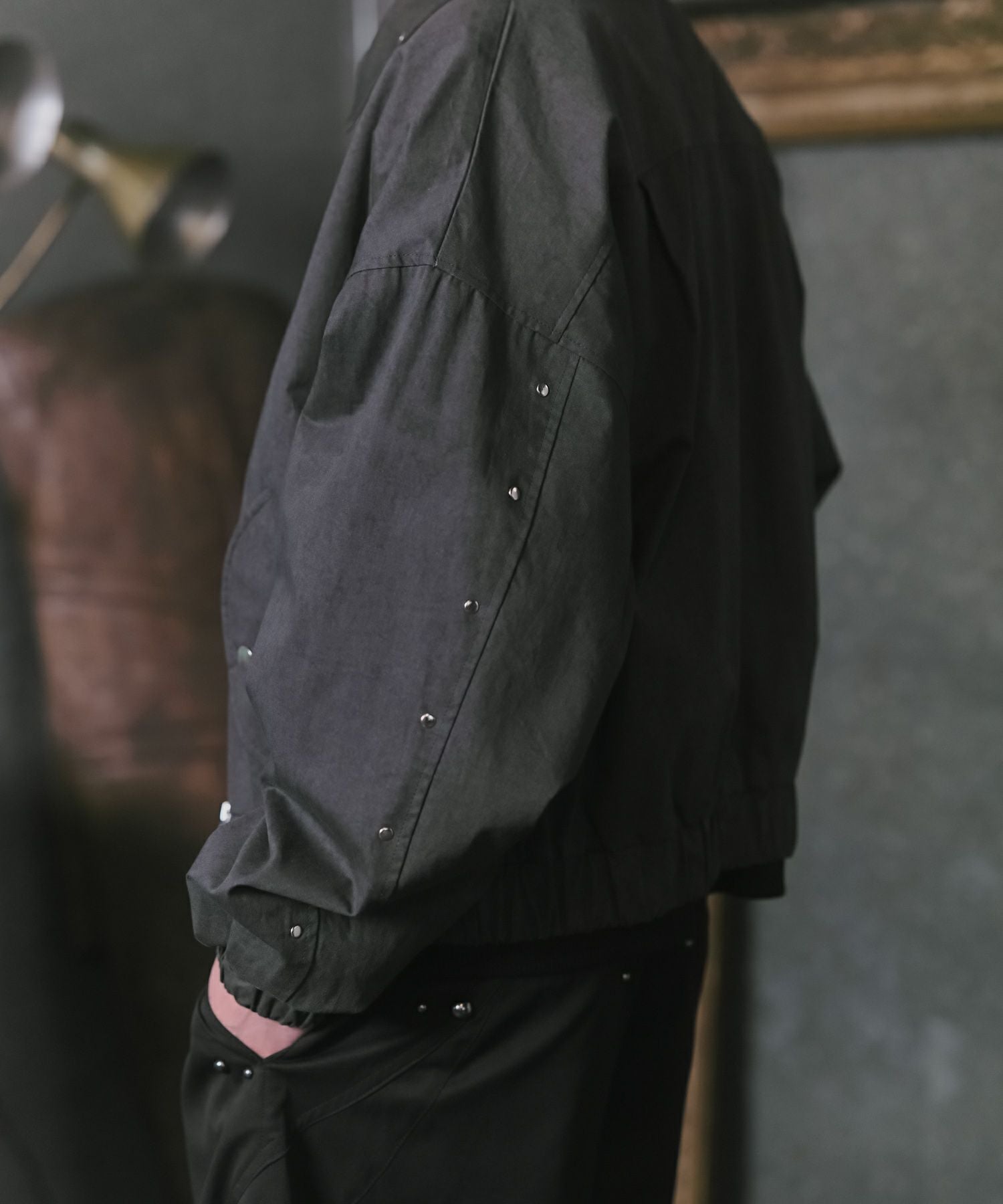 Confirm(コンファーム)Peach Brushed Studded Blouson / ピーチ起毛