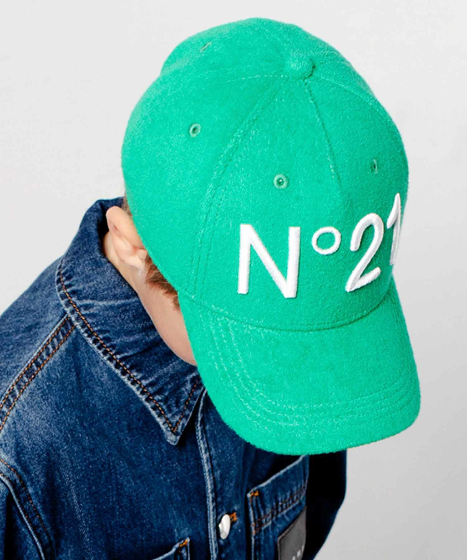 N°21(ヌメロ ヴェントゥーノ)Kids & Junior ブランドロゴキャップ