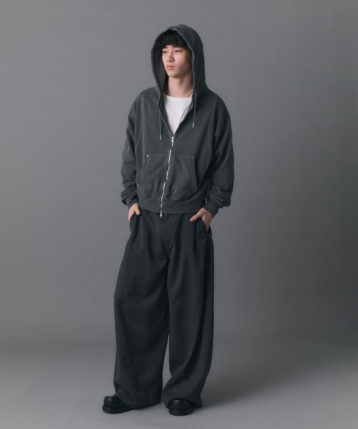 Confirm(コンファーム)Switching Full Zip Hoodie / スイッチング