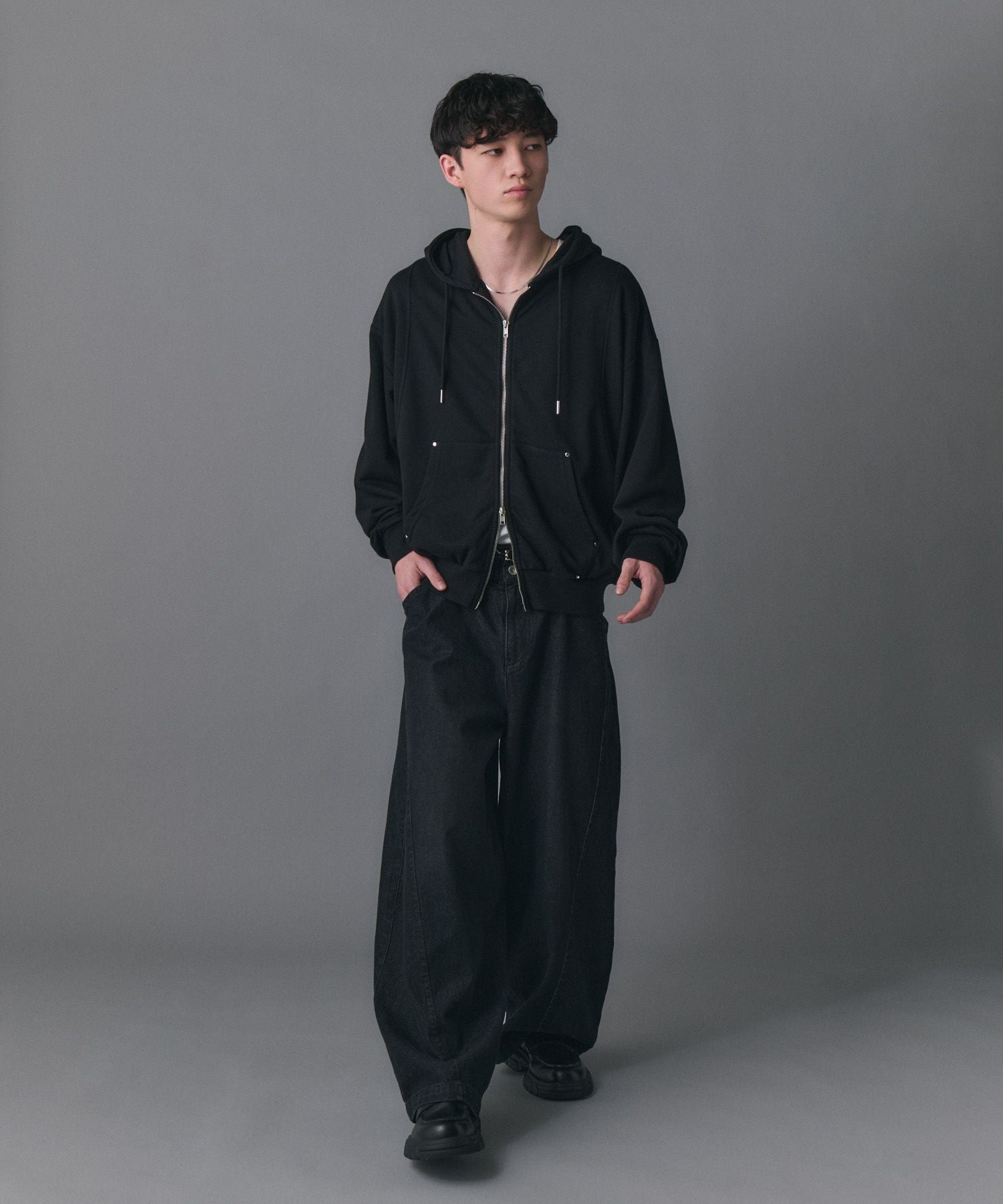 Confirm(コンファーム)Switching Full Zip Hoodie / スイッチング
