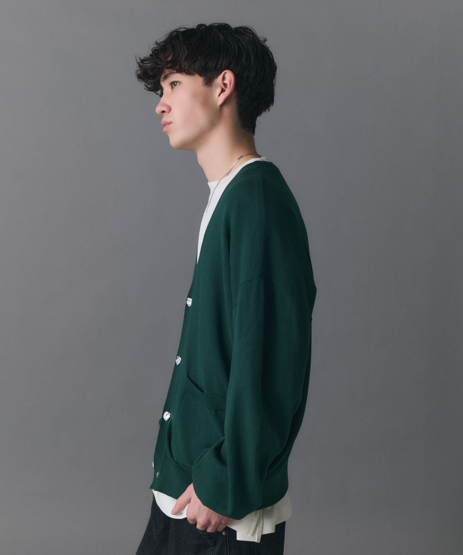 Confirm(コンファーム)Stone-like Button Cardigan / ストーンライク