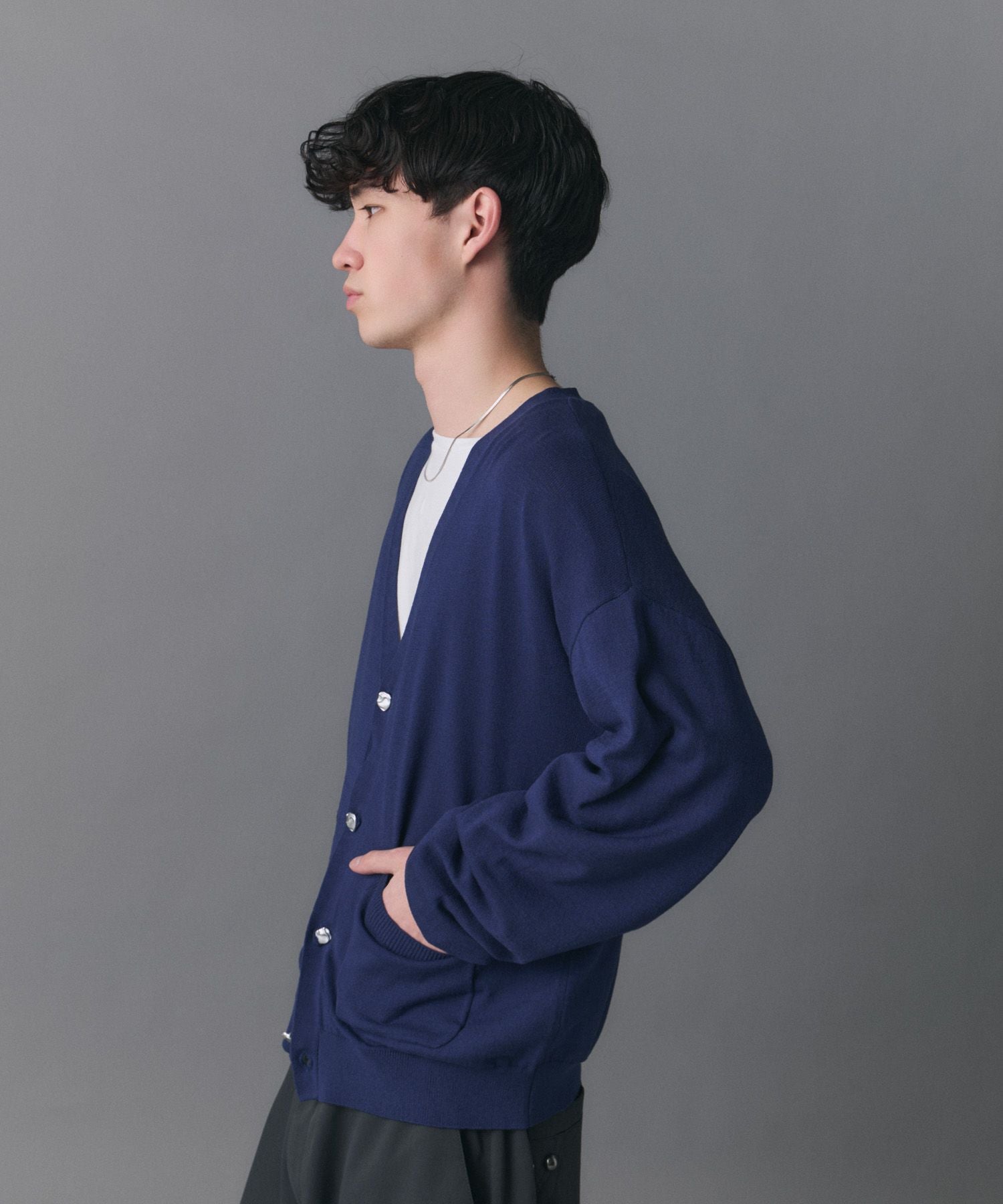 Confirm(コンファーム)Stone-like Button Cardigan / ストーンライク