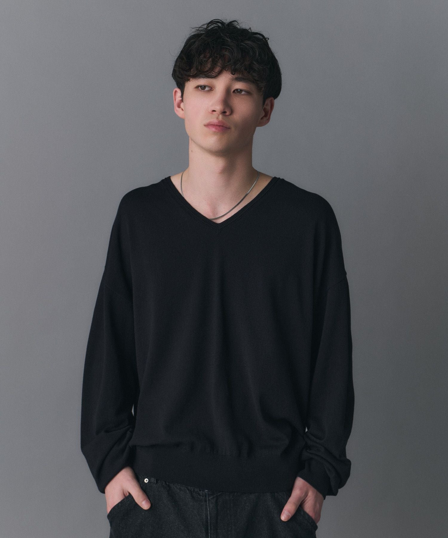 Confirm(コンファーム)V-neck High Gauge Knit / Vネックハイゲージ