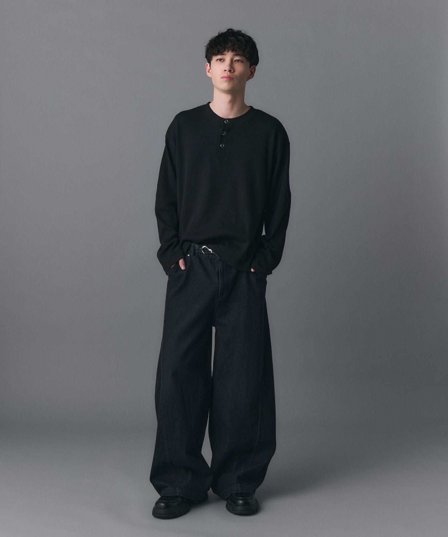 Confirm(コンファーム)Henley Neck Waffle Long Sleeve Tee / ヘンリー