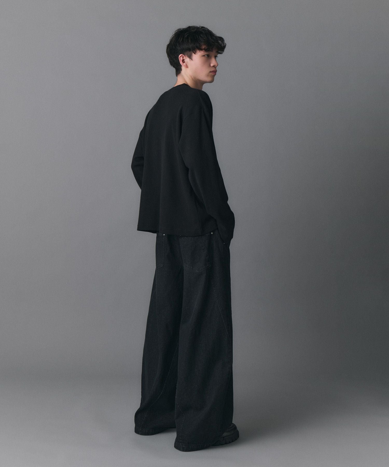Confirm(コンファーム)Henley Neck Waffle Long Sleeve Tee / ヘンリー