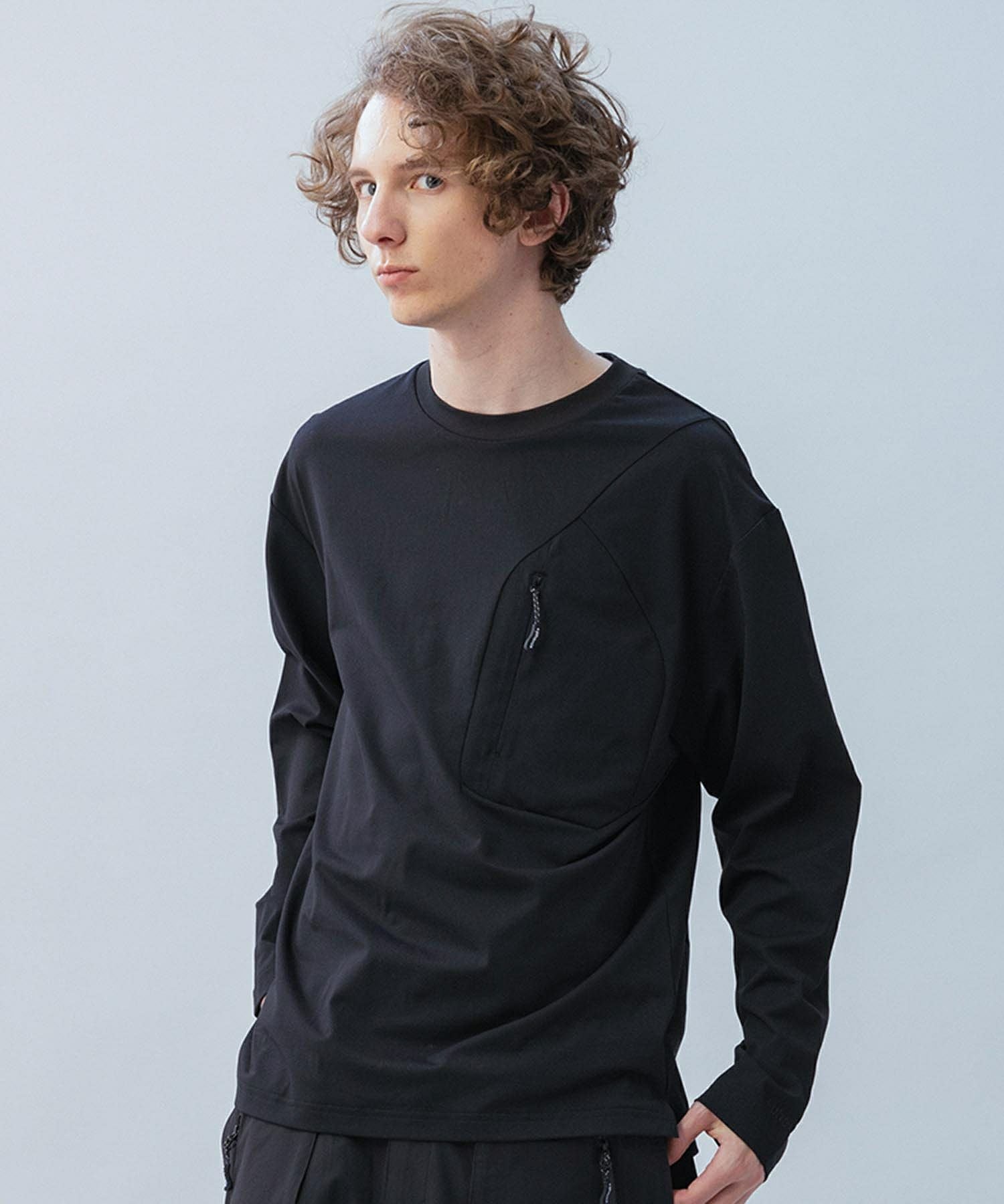 phenix(プラスフェニックス)HIDDEN ZIP POCKET LONG SLEEVE TEE
