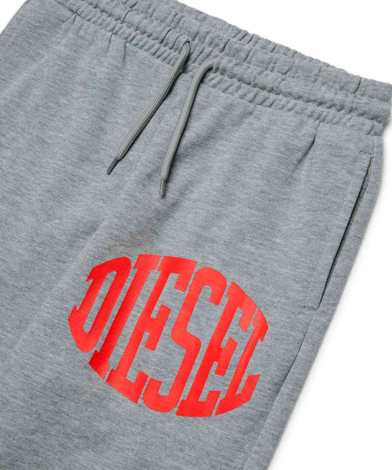 DIESEL(ディーゼル)Kids & Junior ワンポイントブランドロゴスウェット