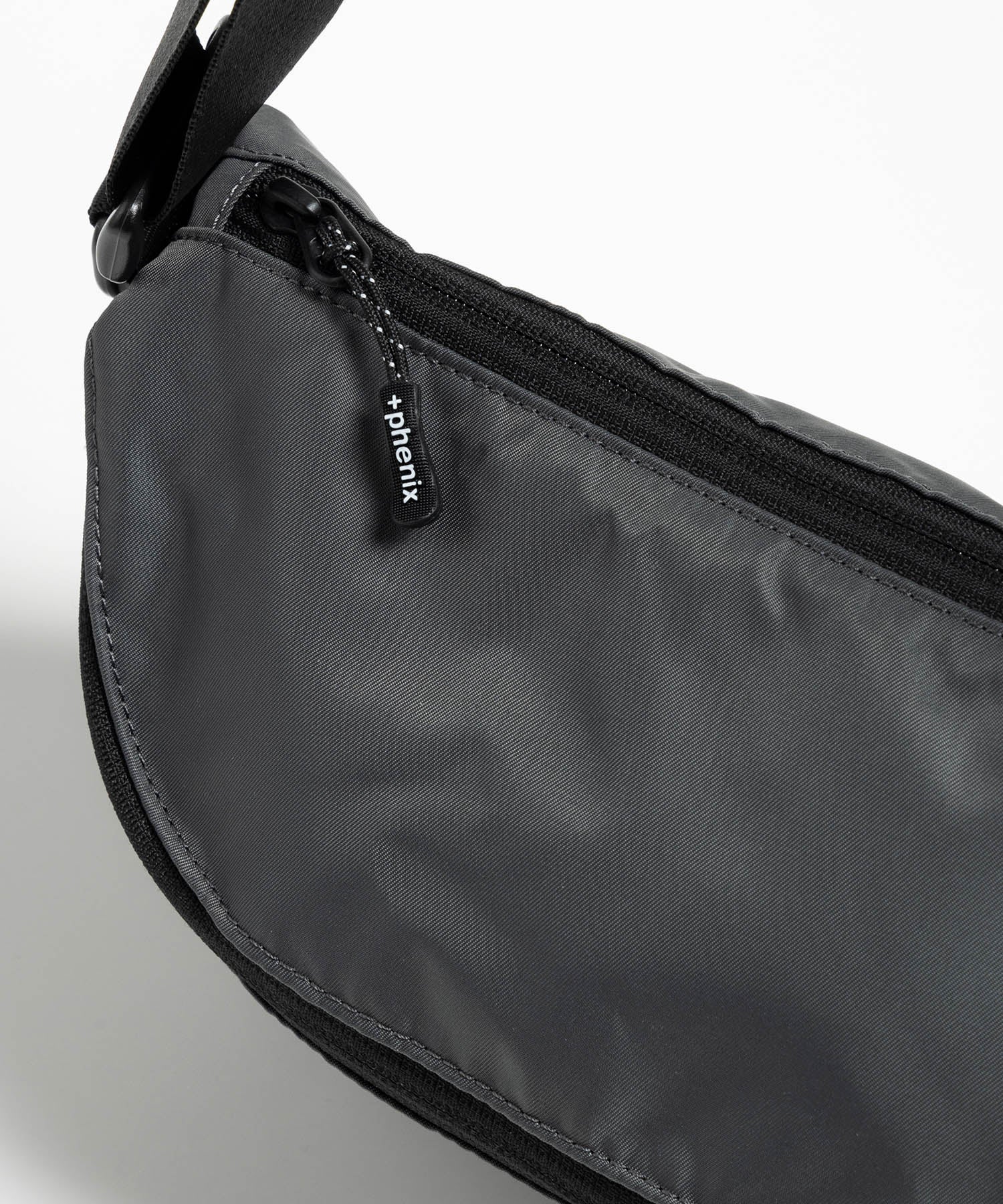 phenix(プラスフェニックス)EXPAND BODY BAG 5+ / エクスパンド ボディ