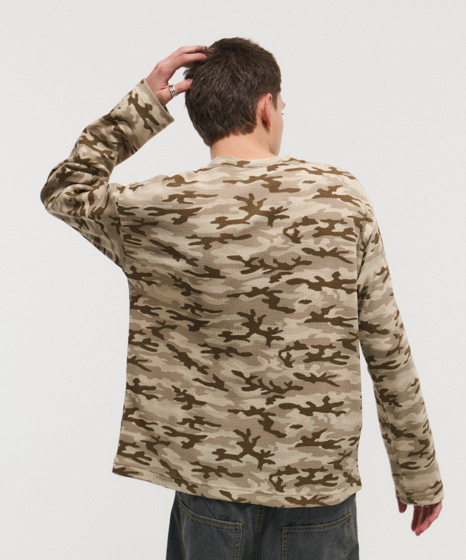 ILL'S(イルズ)HENLEY CAMO WAFFLE LONG-SLEEVE TEE / カモ総柄ヘンリー