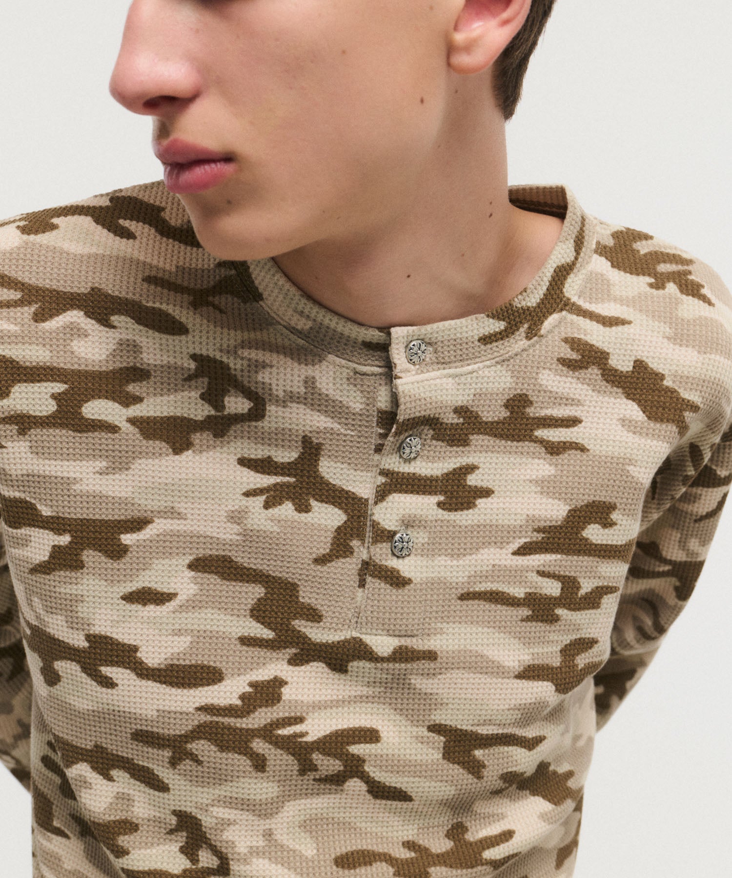 ILL'S(イルズ)HENLEY CAMO WAFFLE LONG-SLEEVE TEE / カモ総柄ヘンリー