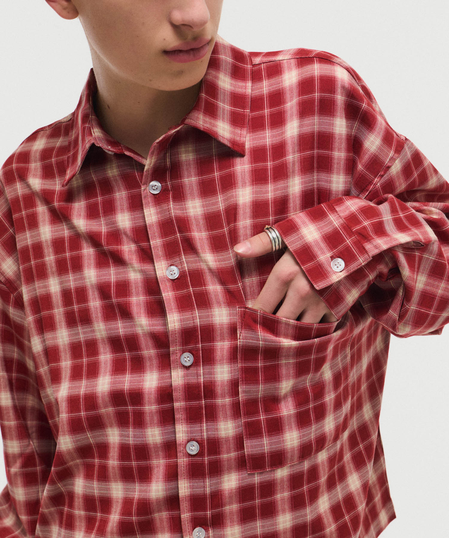 ILL'S(イルズ)SHORT-BODY LONG-SLEEVED CHECKED SHIRT / ショート丈