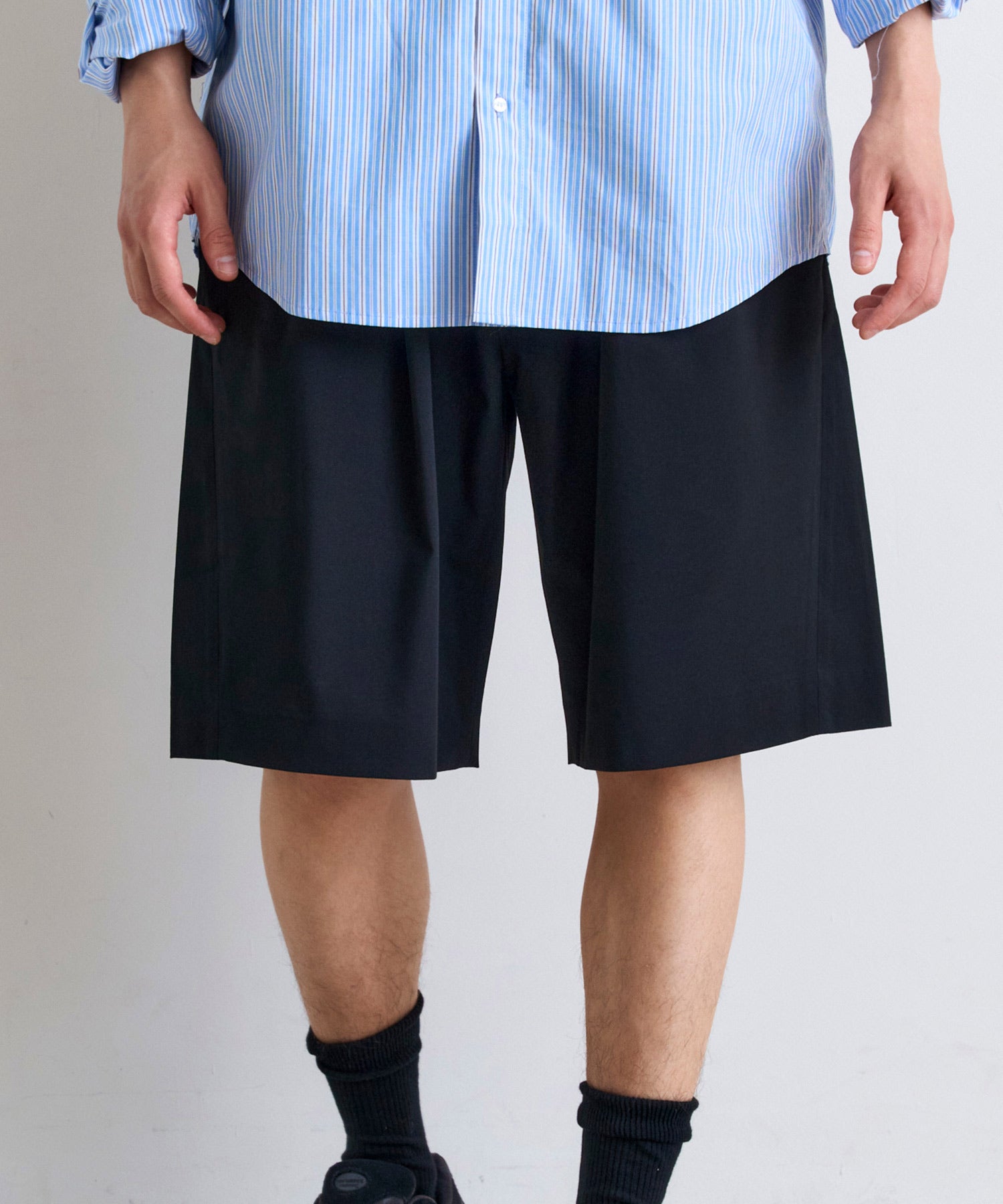 phenix(プラスフェニックス)2-TUCK HALF SLACKS / ツータック ハーフ