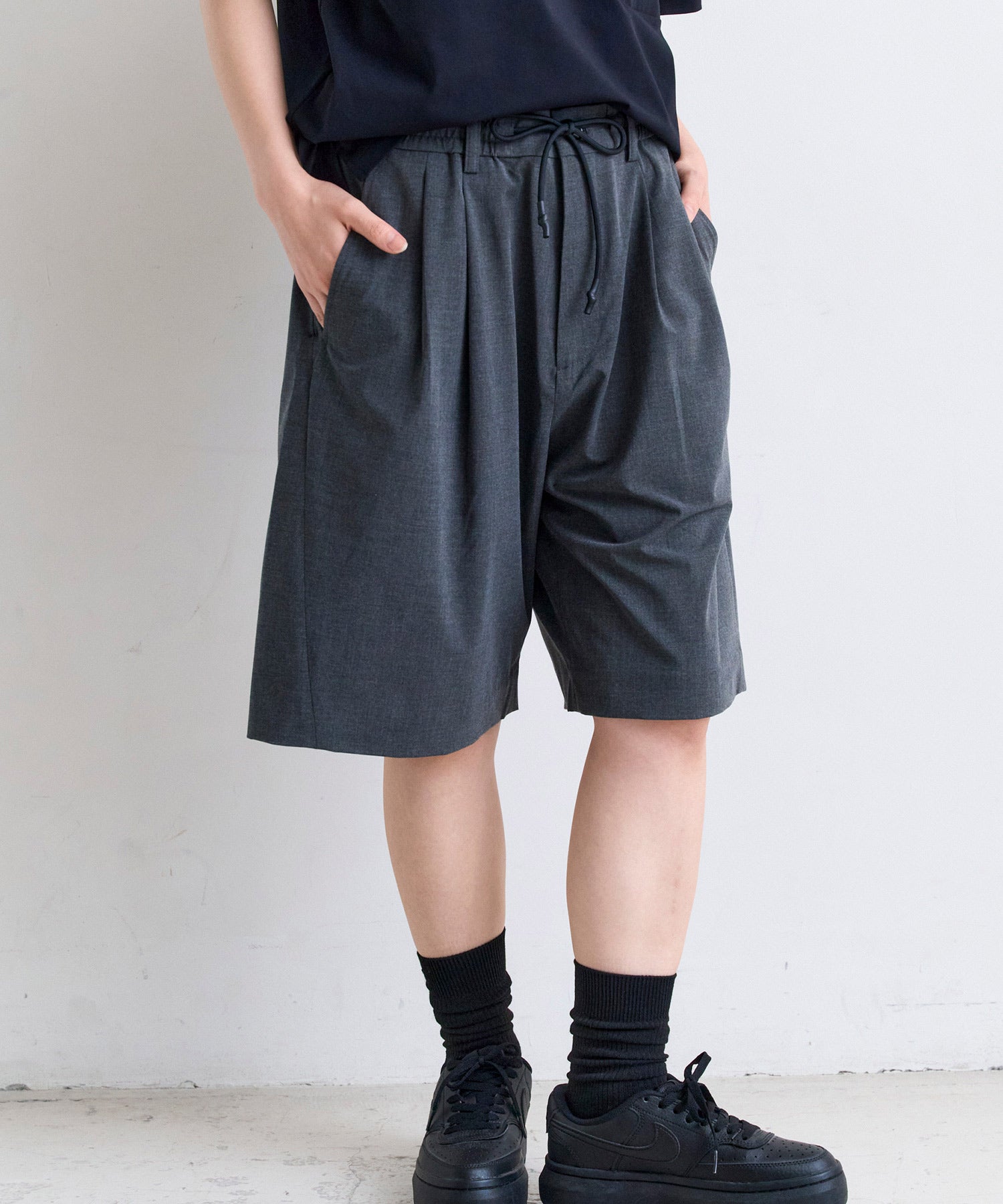 phenix(プラスフェニックス)2-TUCK HALF SLACKS / ツータック ハーフ