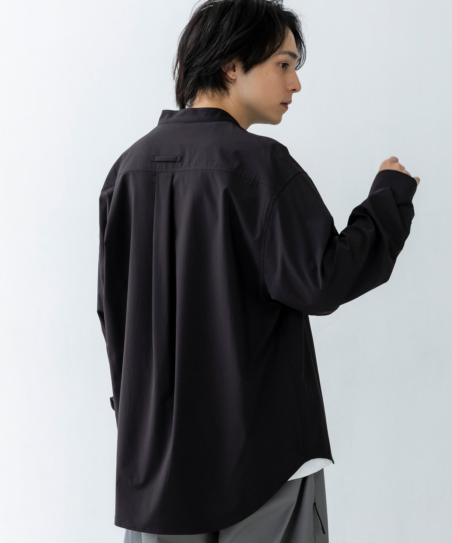 phenix(プラスフェニックス)SEAM POCKET BAND COLLAR SHIRT / シーム