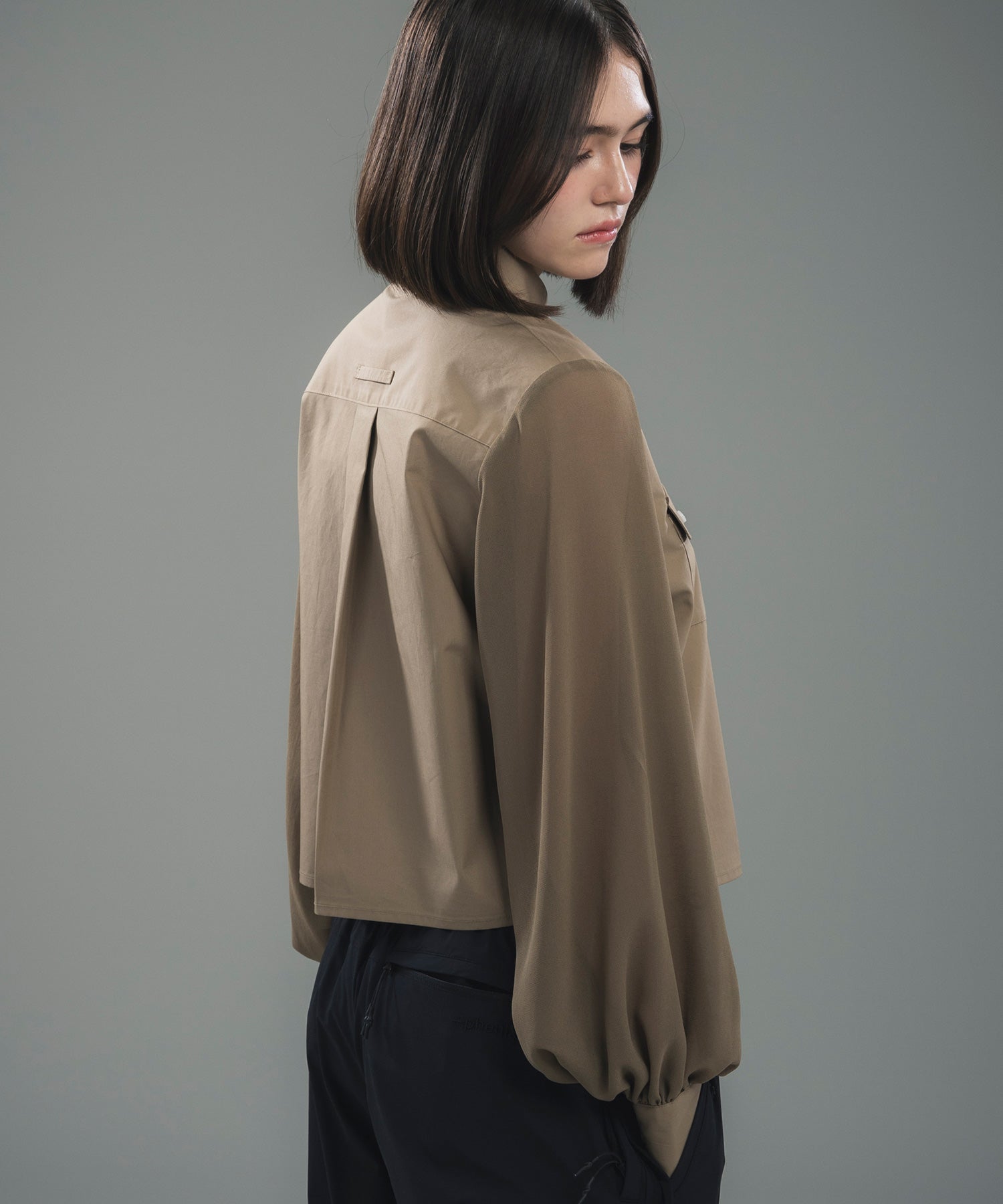 phenix(プラスフェニックス)SHEER SLEEVE CROPPED SHIRT / シアー