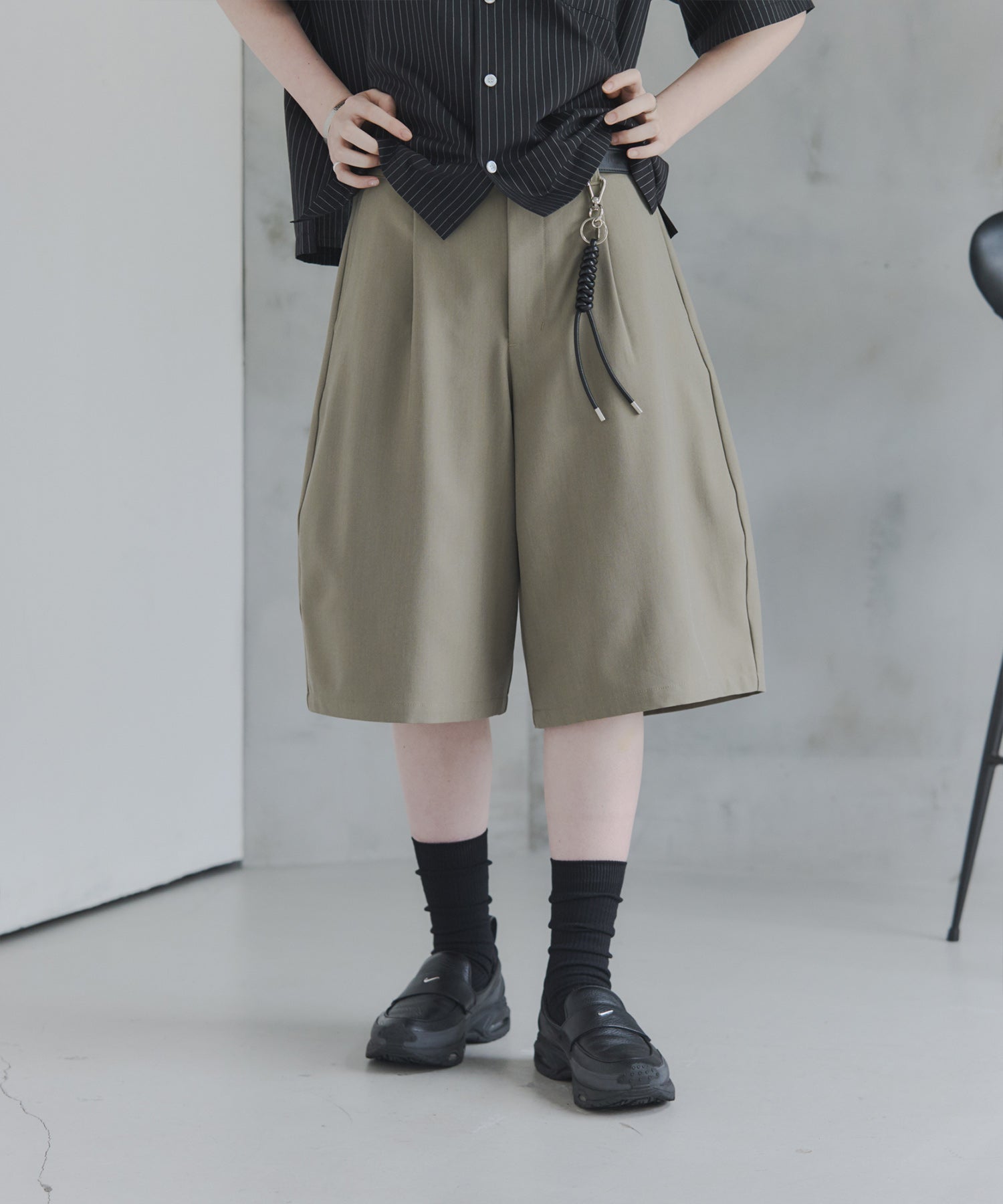 Confirm(コンファーム)Curved Half Pants / カーブハーフパンツ