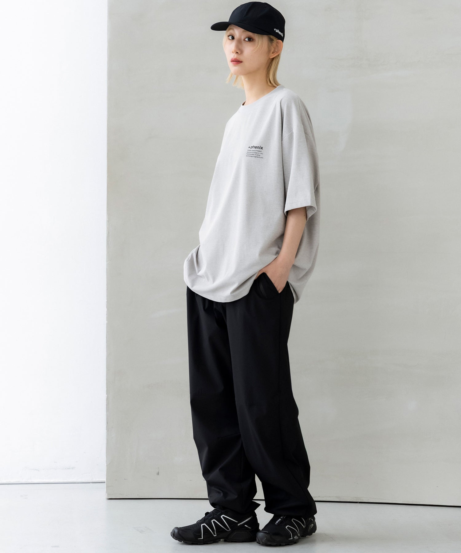 phenix(プラスフェニックス)Outlast CIRCLE GRAPHIC SHORT SLEEVE TEE