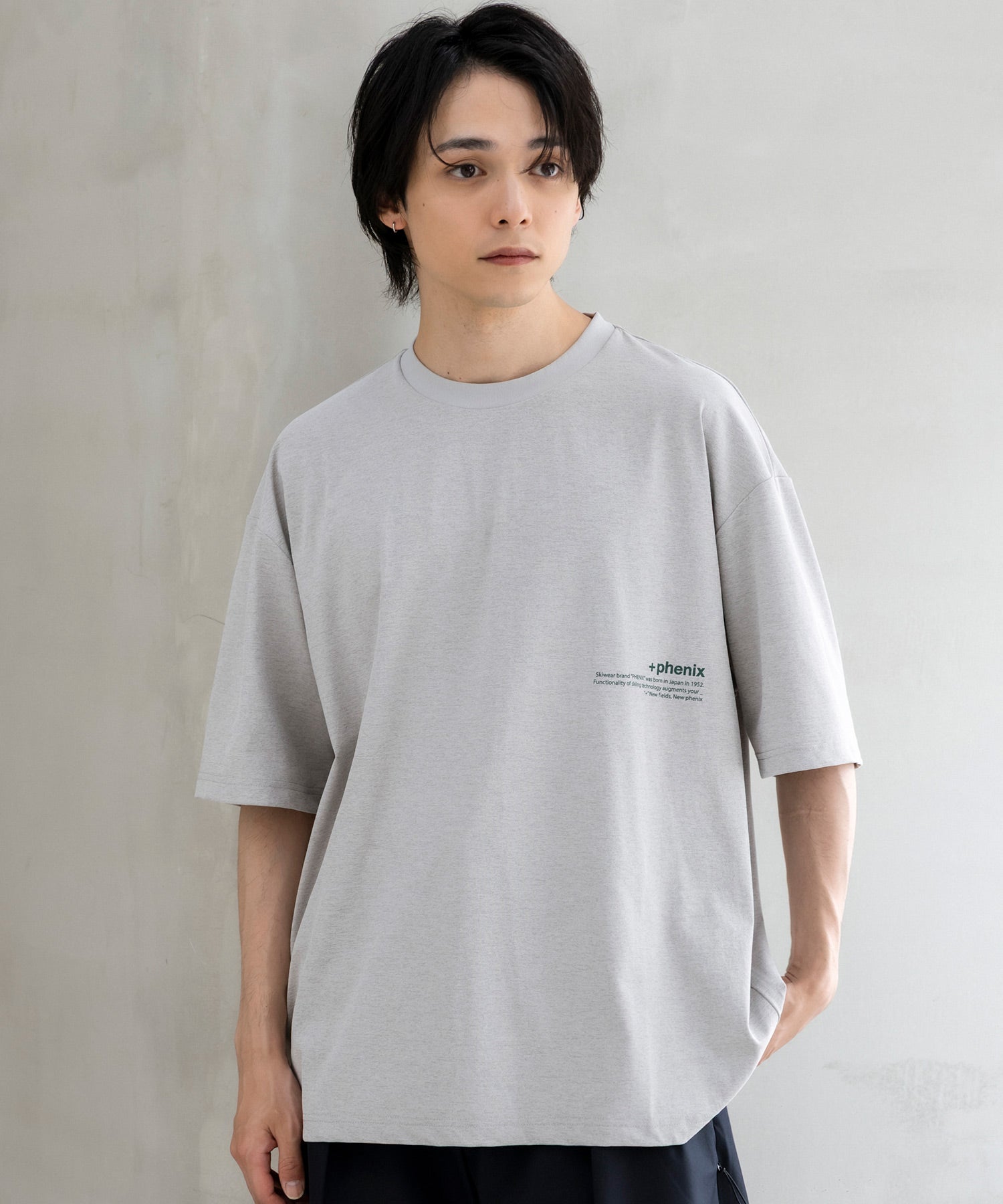 phenix(プラスフェニックス)Outlast TYPOGRAPHY SHORT SLEEVE TEE