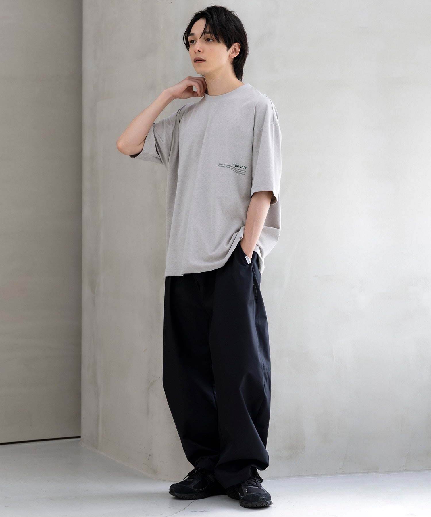 phenix(プラスフェニックス)Outlast TYPOGRAPHY SHORT SLEEVE TEE