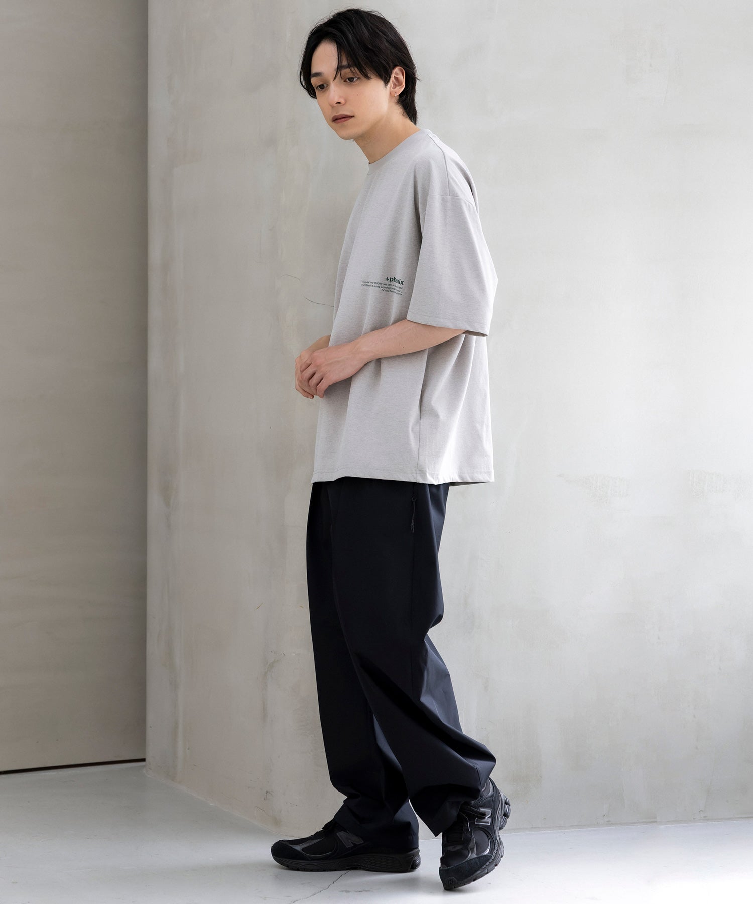 phenix(プラスフェニックス)Outlast TYPOGRAPHY SHORT SLEEVE TEE