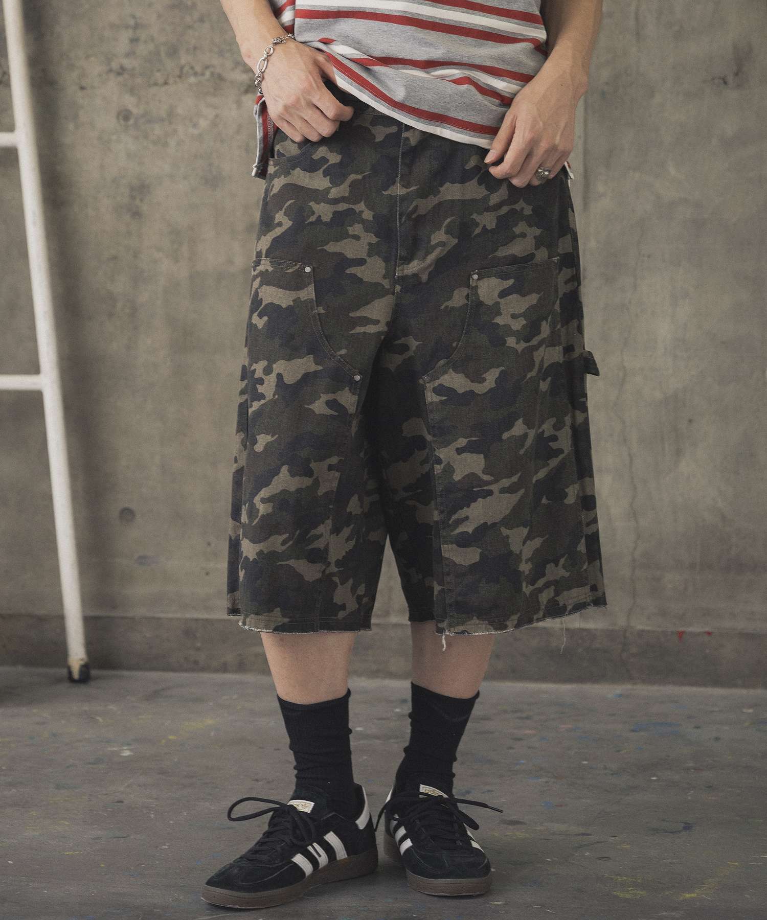 ILL'S(イルズ)DOUBLE KNEE CURVE SHORTS / ダブルニーカーブショーツ