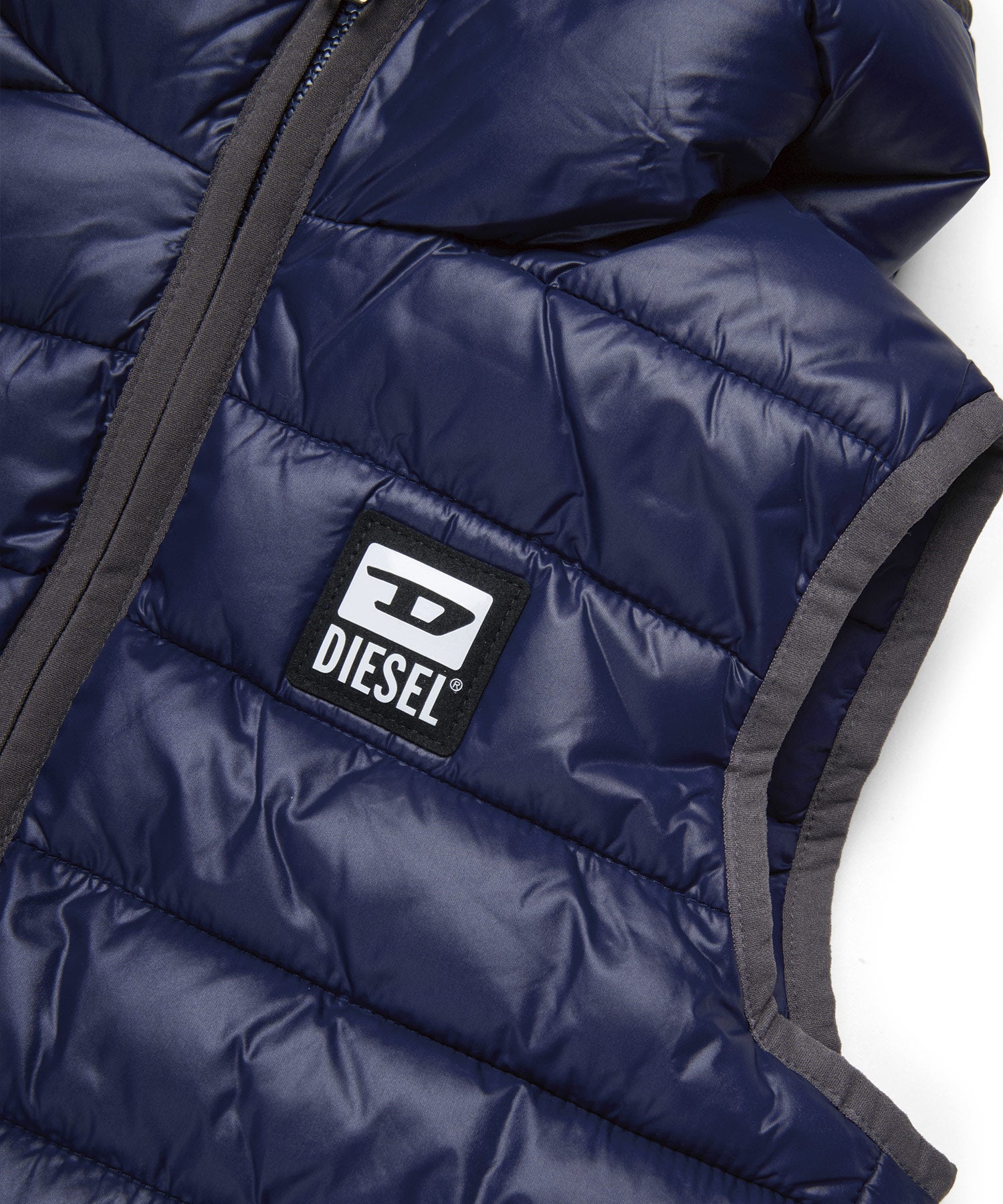 DIESEL(ディーゼル)Kids & Junior ワンポイントブランドロゴダウン
