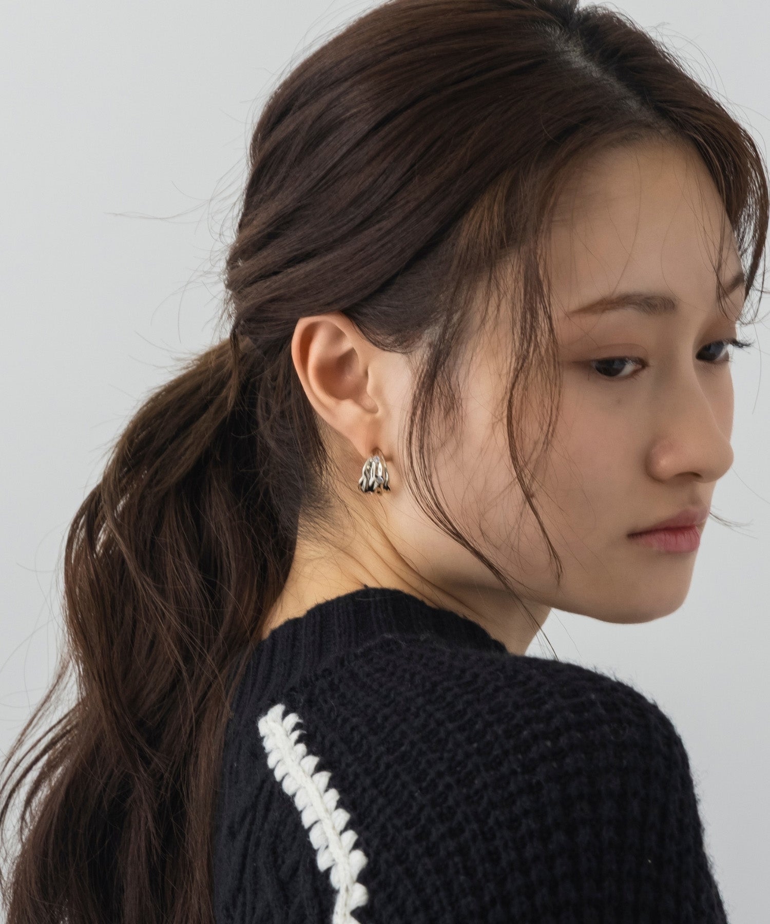 AJUGA.(アジュガ)ダブルラインフープピアス | SHIFFON公式通販サイト
