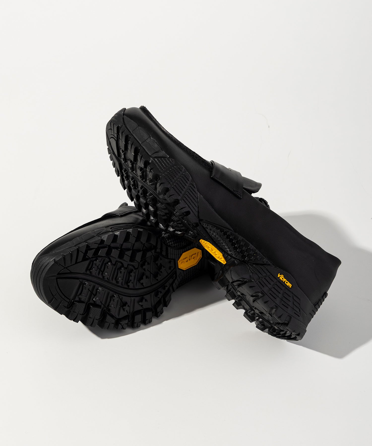 AKM Contemporary(エイケイエムコンテンポラリー)Vibramソールレザー