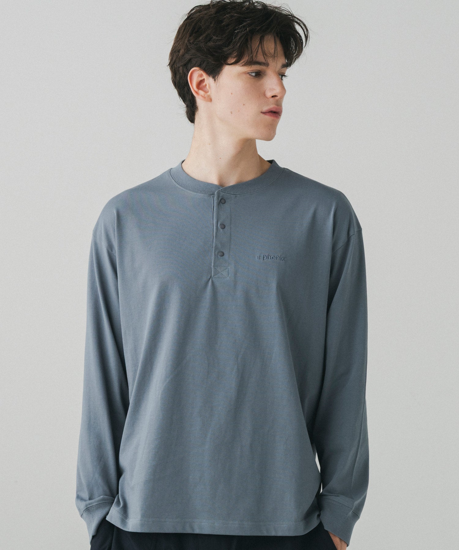 phenix(プラスフェニックス)HENLEY NECK SNAP LONG SLEEVE TEE